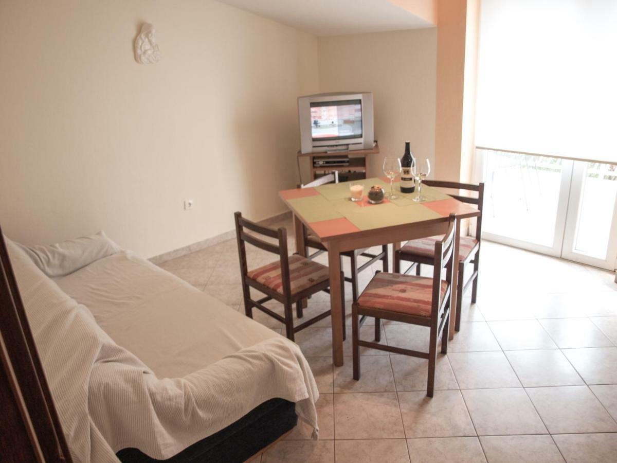 Apartment Pletikosic Kaštela Exterior foto